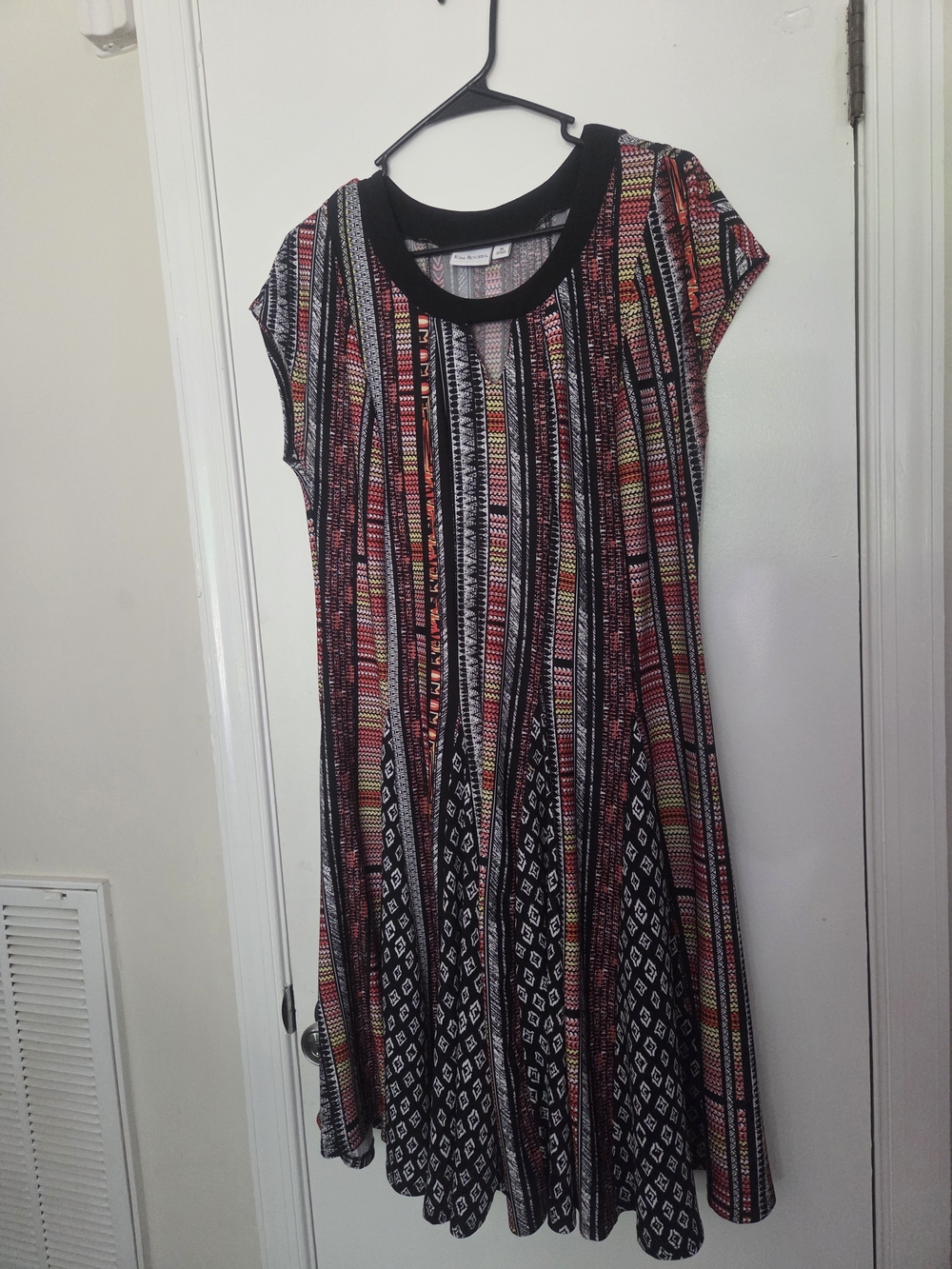 Boho Stripe Pattern Swing Dress in Black and Red